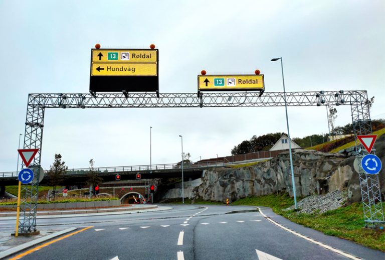 variable message signs